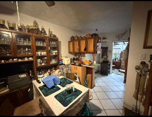 2 BEDROOM TOWNHOUSE FOR SALE IN SILVERTON